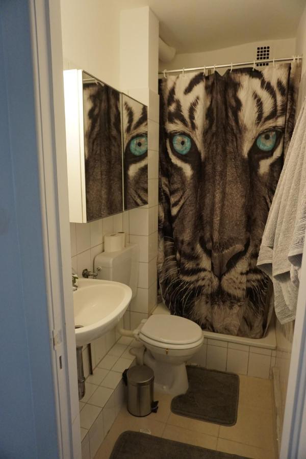 Alster Hamburg - Saniertes Und Mobliertes Apartment Mit Bad Und Kuche Luaran gambar
