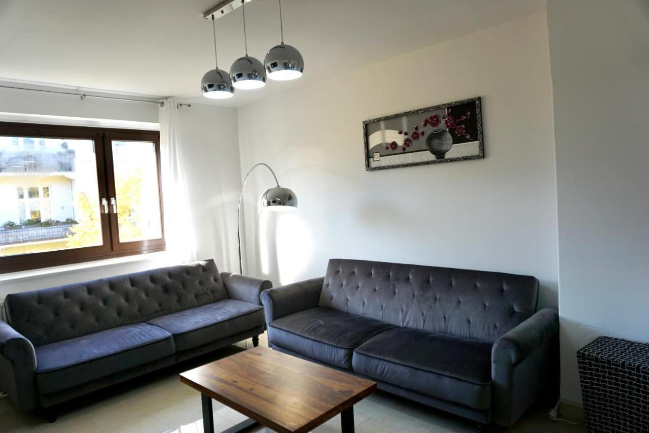 Alster Hamburg - Saniertes Und Mobliertes Apartment Mit Bad Und Kuche Luaran gambar